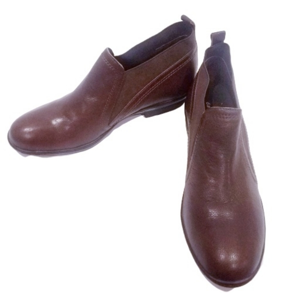 David Tate "Naya" Leather Ankle Stretch Bootie - Picture 3 of 8